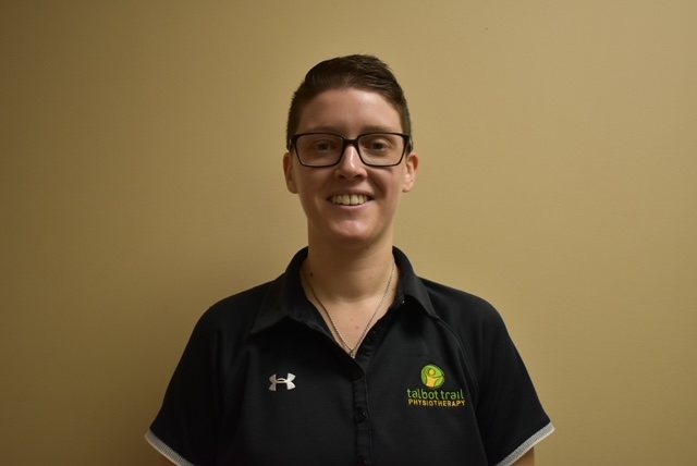 Portrait of Chantelle Lewis, Physiotherapist at Talbot Trail Physiotherapy in St. Thomas, Elgin County. Expert in Physiotherapy services at Talbot Trail.